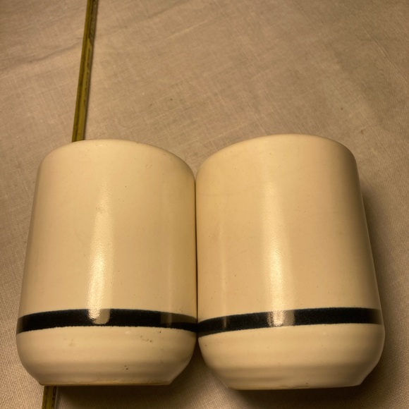 MCM Salt and Pepper Shakers Stoneware - Picture 5 of 9